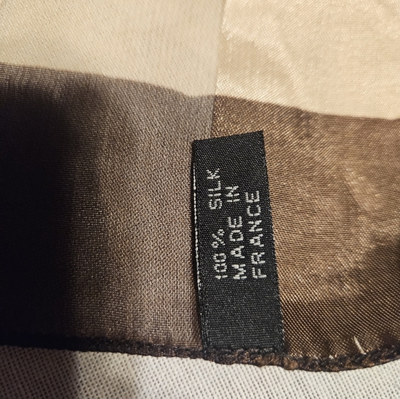 Louis Vuitton Scarf - Picture 4 of 5